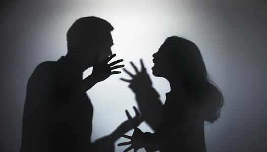 梦见与情敌吵架 梦见与情敌吵架