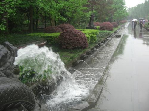 梦见水渠流水 梦见水渠流水