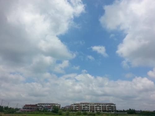 梦见天空很蓝