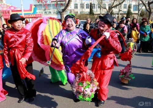 梦见扭秧歌