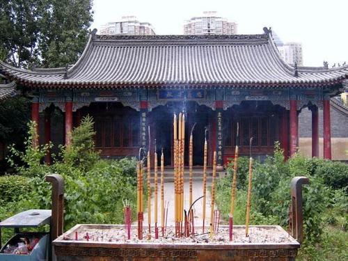 梦见庙