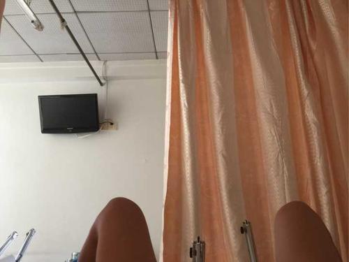 梦见自己打吊瓶