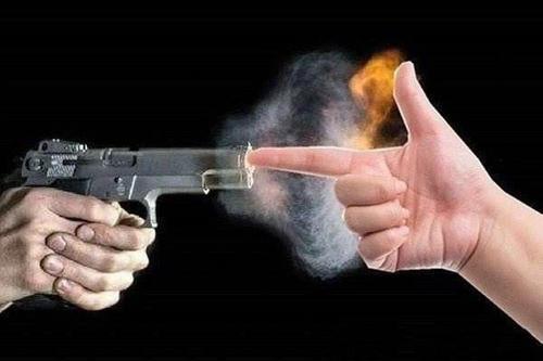 梦见有人拿枪指着我