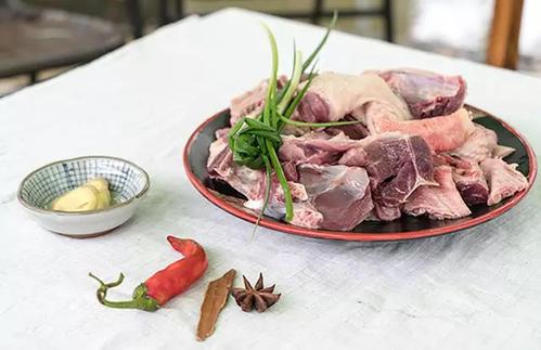 梦见吃鹅肉