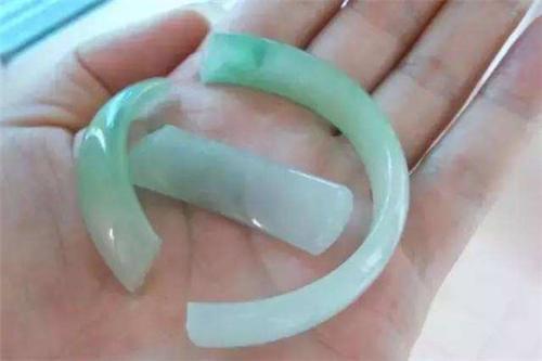梦见玉碎 梦见玉碎