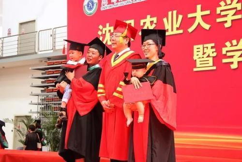梦见学位