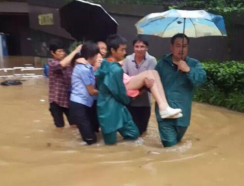 孕妇梦见洪水