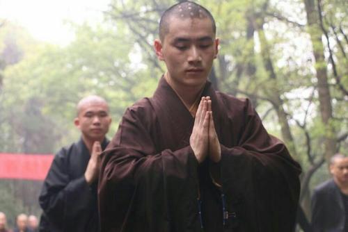 梦见出家人