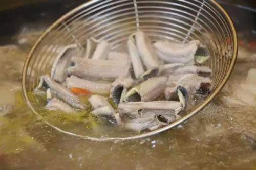 梦见和别人一起吃蛇肉