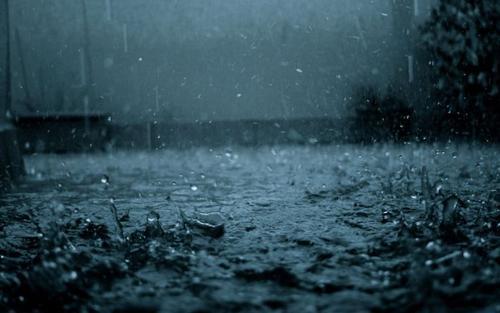 梦见倾盆大雨