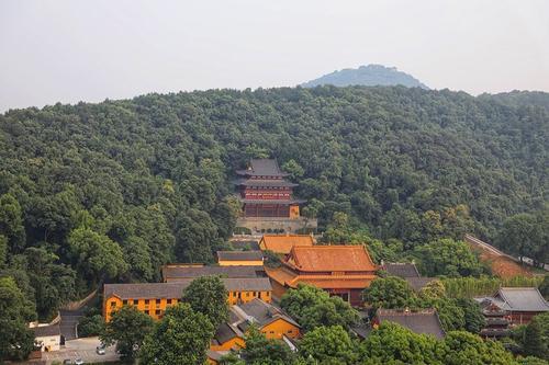 梦见塔顶