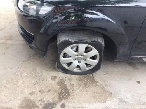 梦见自己的车轮被偷