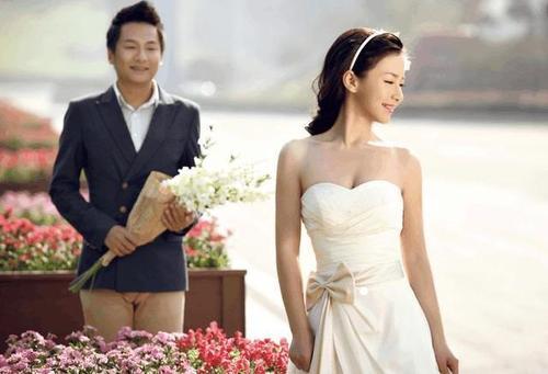 梦见自己结婚妈妈哭了
