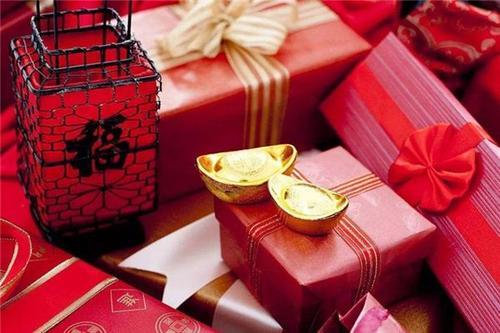 梦见给别人送礼物