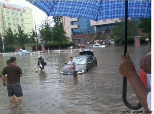 梦见下大雨救人