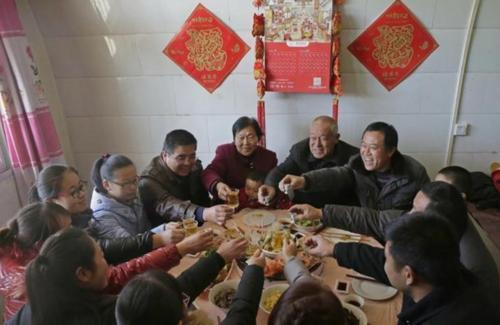 梦见过年亲戚来串门