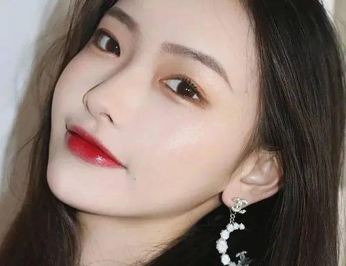 梦见看明星化妆