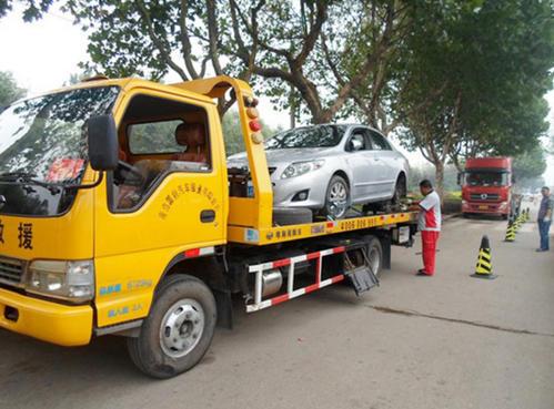 梦见开拖车