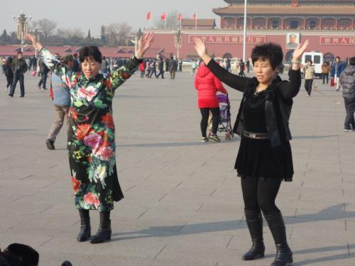 梦见广场大妈跳舞