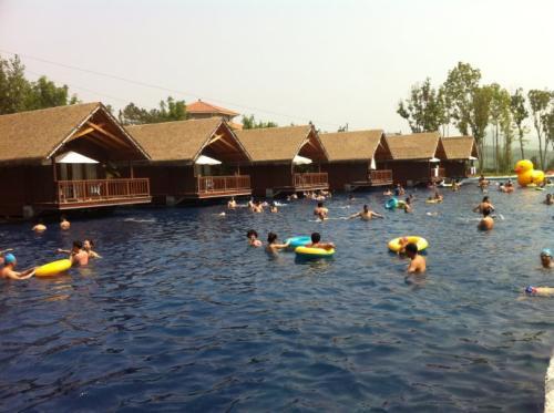 梦见跳进温泉池 梦见跳进温泉池