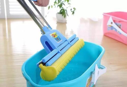 梦见拖地地板还是很脏 梦见拖地地板还是很脏