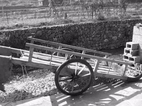 梦见拉板车上坡 梦见拉板车上坡