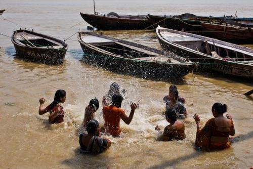 梦见去游乐园玩水 梦见去游乐园玩水