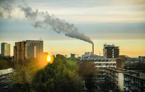 梦见烟囱喷火花