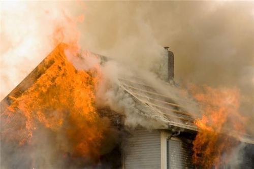 梦见房顶流下一股水 梦见房顶流下一股水