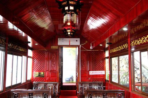 梦见画舫的顶是红色的 梦见画舫的顶是红色的