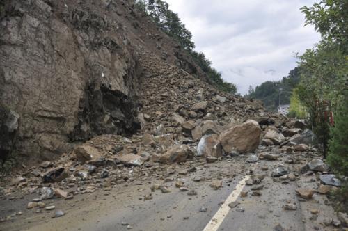 梦见石头塌方 梦见石头塌方