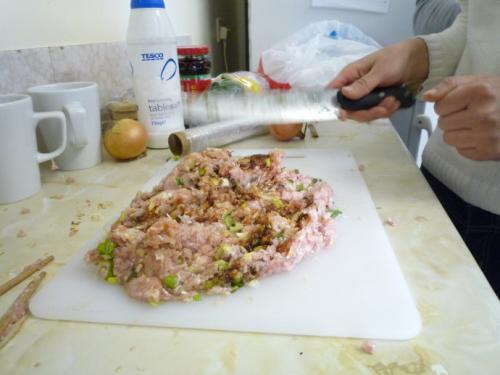 梦见包饺子剁馅 梦见包饺子剁馅