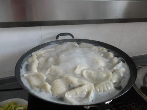 梦见煮饺子煮烂