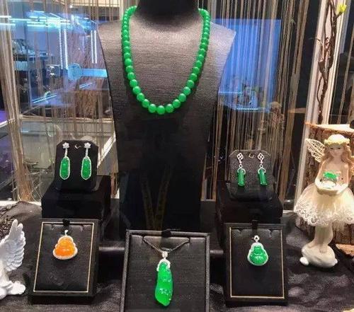 梦见偷钻石黄金 梦见偷钻石黄金