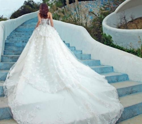 梦见穿白婚纱 梦见穿白婚纱