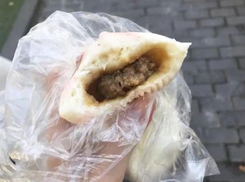 梦见吃很多个包子