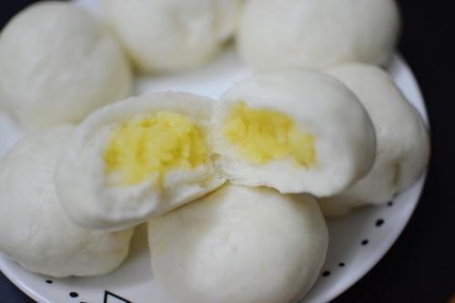 梦见奶黄包