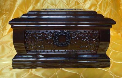 梦见很多骨灰盒