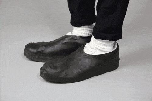 梦见靴子破了 梦见靴子破了