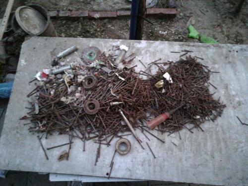 梦见被钉子扎 梦见被钉子扎