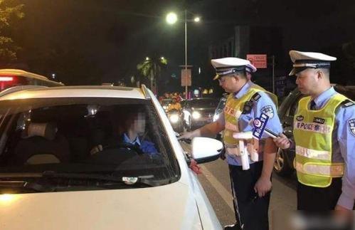 梦见无证驾驶被逮