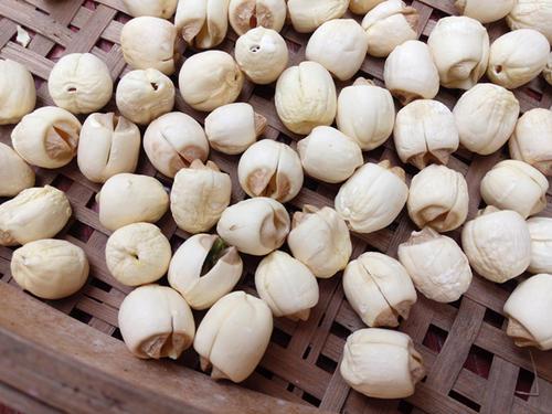 梦见给莲子去芯