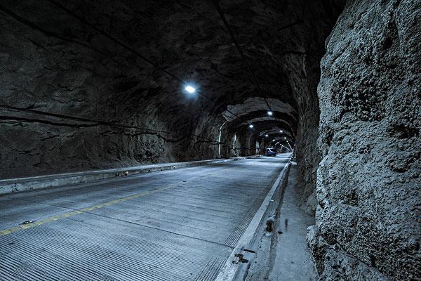 梦见隧道