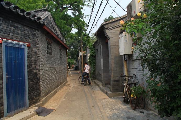 梦见胡同