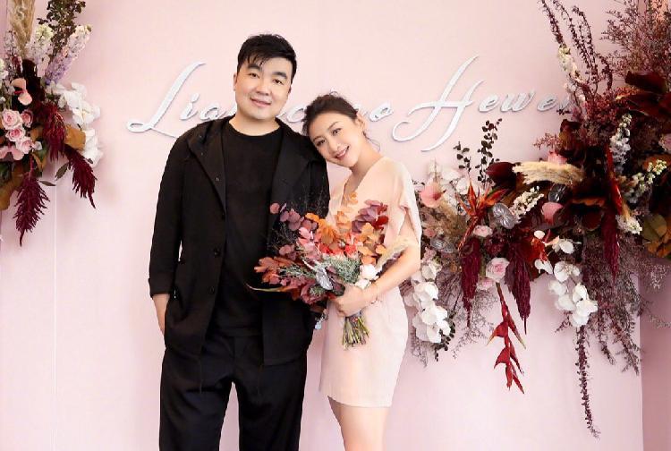 梦见自己订婚