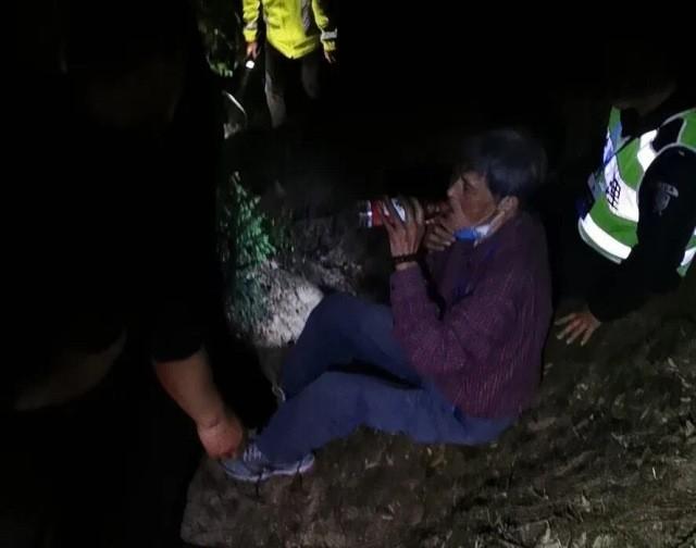 梦见山上迷路