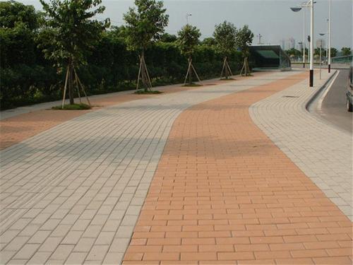 梦见铺路