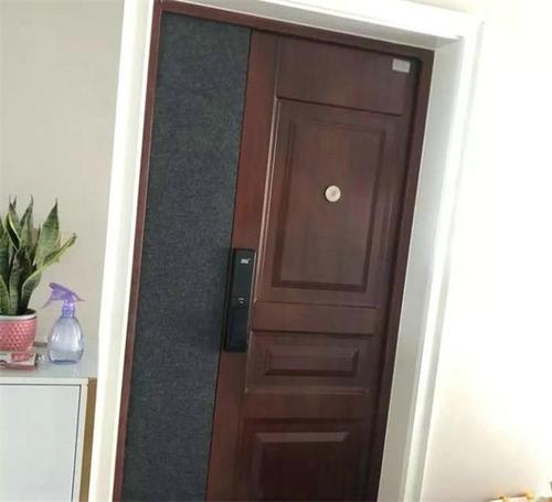 梦见换门