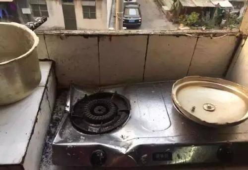 梦见锅爆炸
