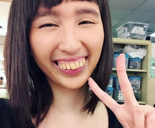 梦见丑女